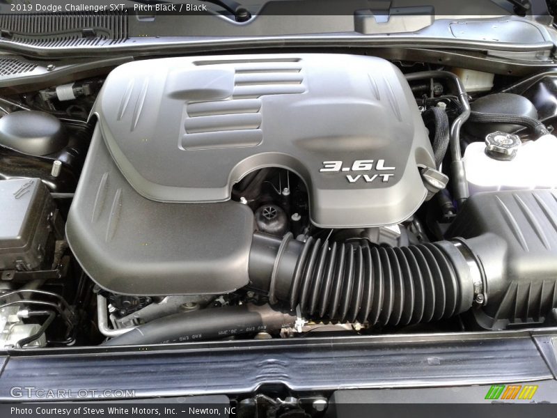 Pitch Black / Black 2019 Dodge Challenger SXT
