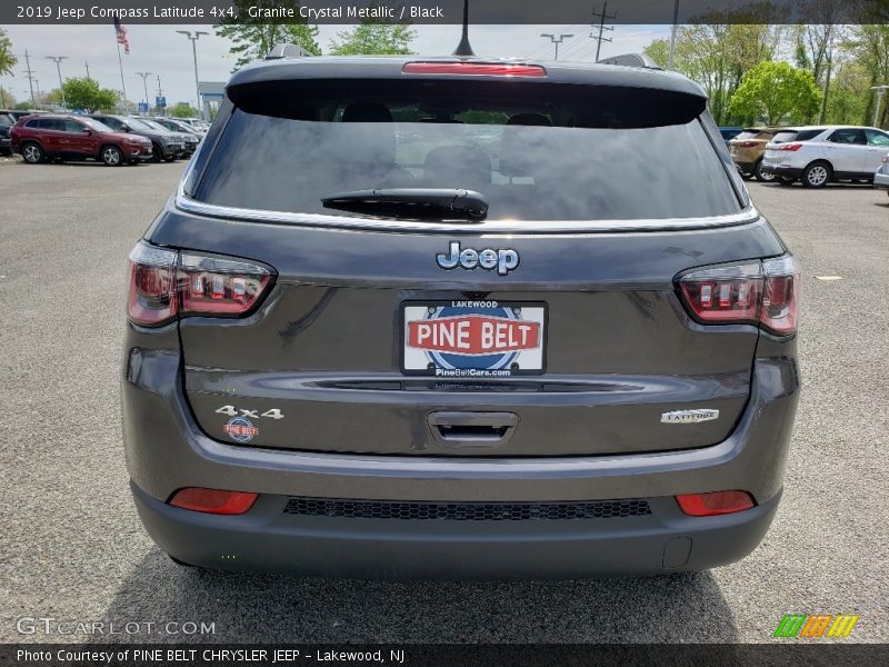 Granite Crystal Metallic / Black 2019 Jeep Compass Latitude 4x4