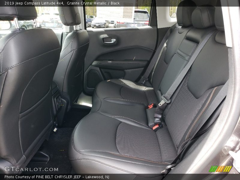 Granite Crystal Metallic / Black 2019 Jeep Compass Latitude 4x4