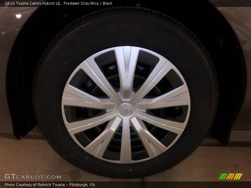 Predawn Gray Mica / Black 2019 Toyota Camry Hybrid LE