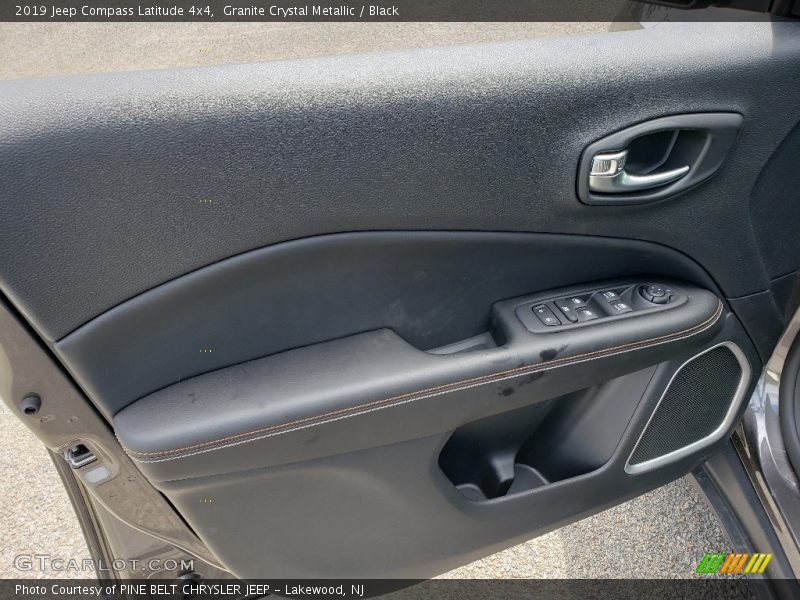 Granite Crystal Metallic / Black 2019 Jeep Compass Latitude 4x4