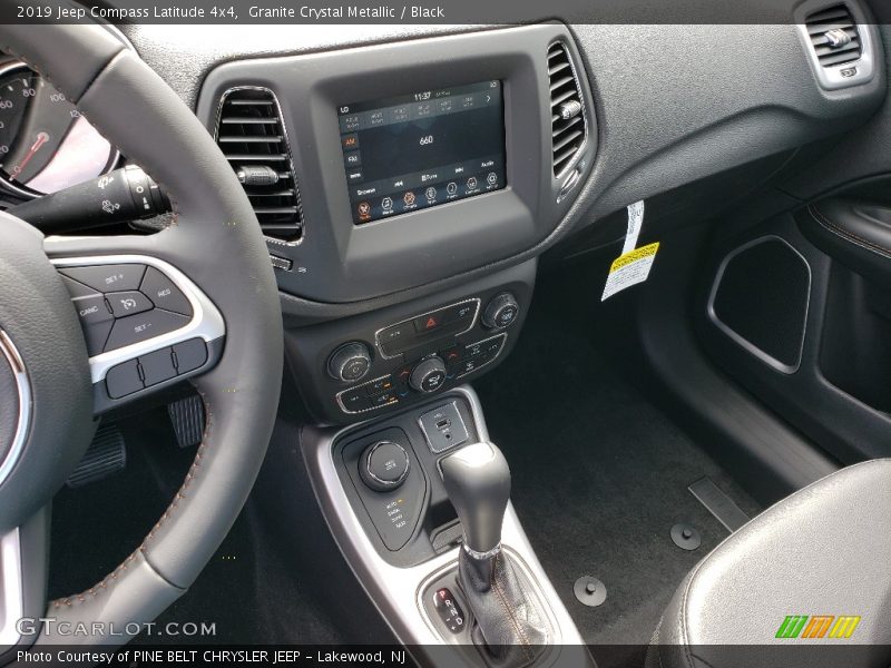 Granite Crystal Metallic / Black 2019 Jeep Compass Latitude 4x4