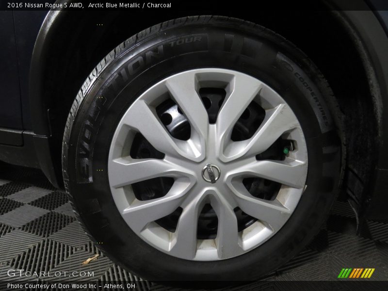 Arctic Blue Metallic / Charcoal 2016 Nissan Rogue S AWD