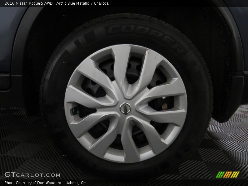 Arctic Blue Metallic / Charcoal 2016 Nissan Rogue S AWD