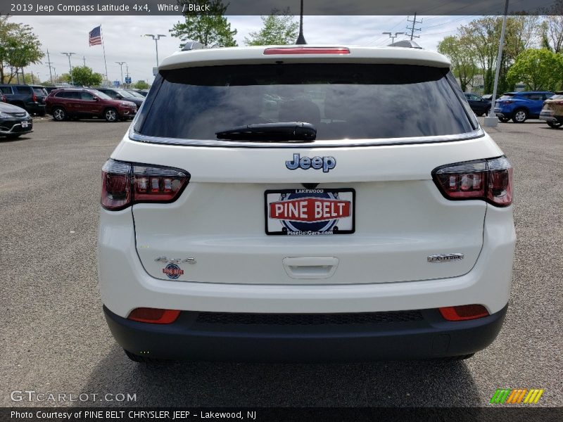 White / Black 2019 Jeep Compass Latitude 4x4