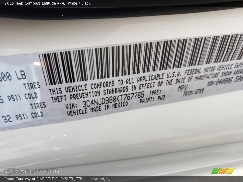 White / Black 2019 Jeep Compass Latitude 4x4