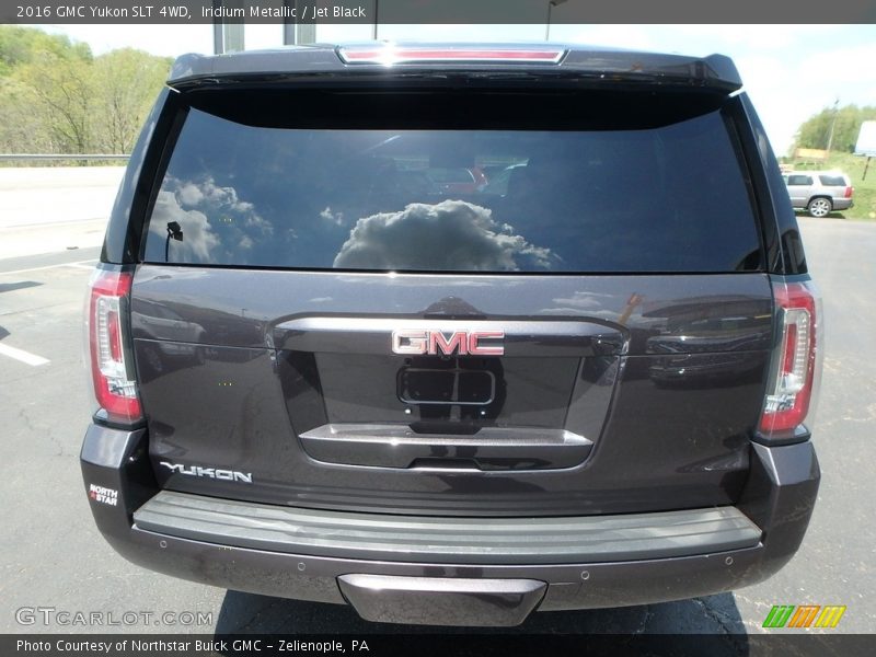 Iridium Metallic / Jet Black 2016 GMC Yukon SLT 4WD