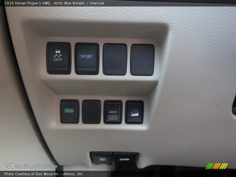 Arctic Blue Metallic / Charcoal 2016 Nissan Rogue S AWD