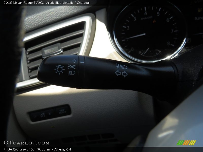 Arctic Blue Metallic / Charcoal 2016 Nissan Rogue S AWD