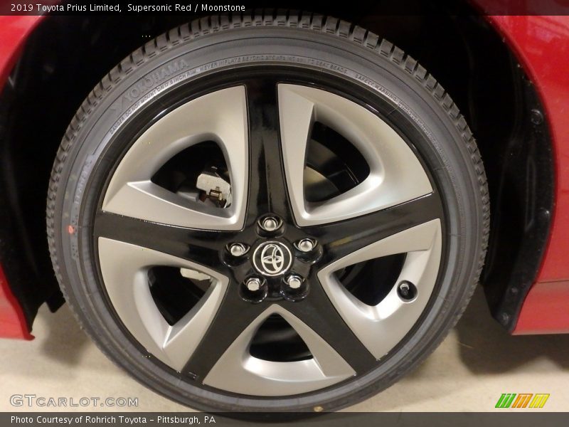  2019 Prius Limited Wheel