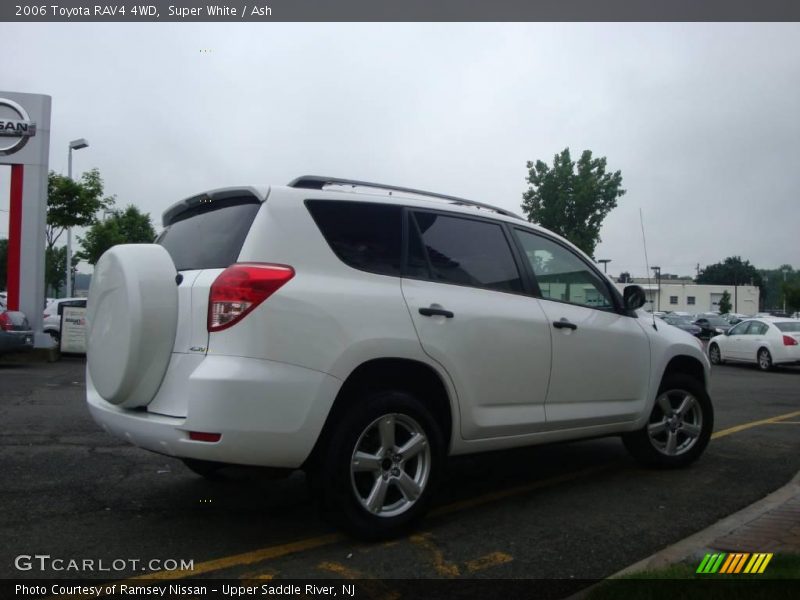 Super White / Ash 2006 Toyota RAV4 4WD