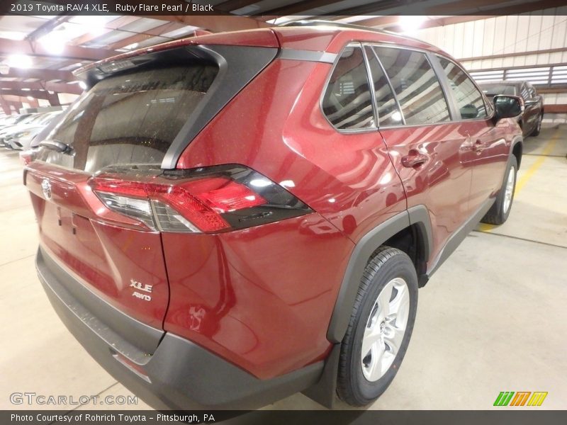 Ruby Flare Pearl / Black 2019 Toyota RAV4 XLE
