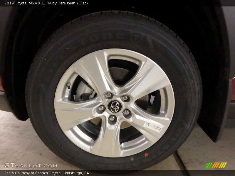 Ruby Flare Pearl / Black 2019 Toyota RAV4 XLE