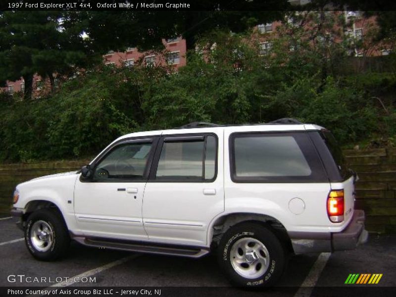 Oxford White / Medium Graphite 1997 Ford Explorer XLT 4x4