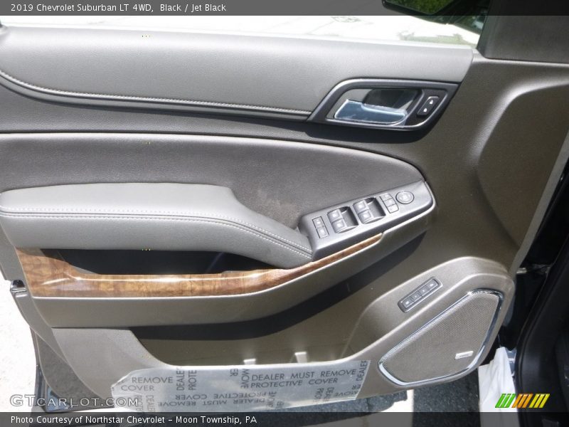Black / Jet Black 2019 Chevrolet Suburban LT 4WD