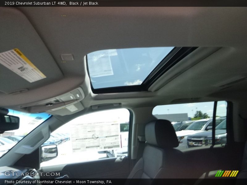 Black / Jet Black 2019 Chevrolet Suburban LT 4WD