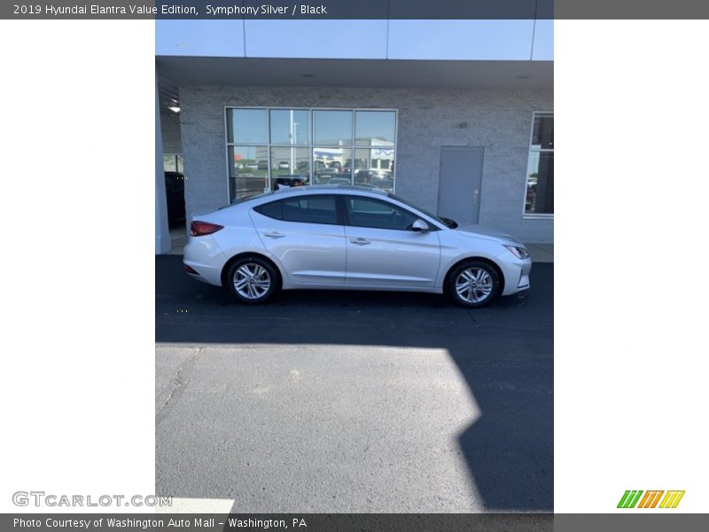 Symphony Silver / Black 2019 Hyundai Elantra Value Edition