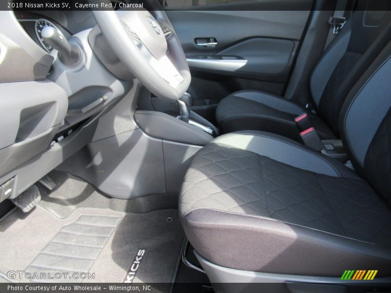 Cayenne Red / Charcoal 2018 Nissan Kicks SV
