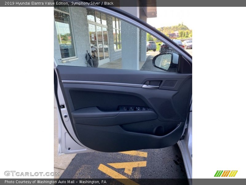 Symphony Silver / Black 2019 Hyundai Elantra Value Edition