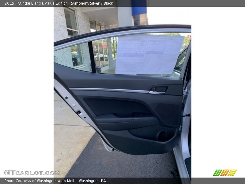 Symphony Silver / Black 2019 Hyundai Elantra Value Edition