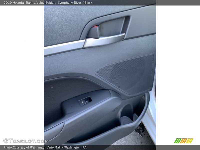 Symphony Silver / Black 2019 Hyundai Elantra Value Edition
