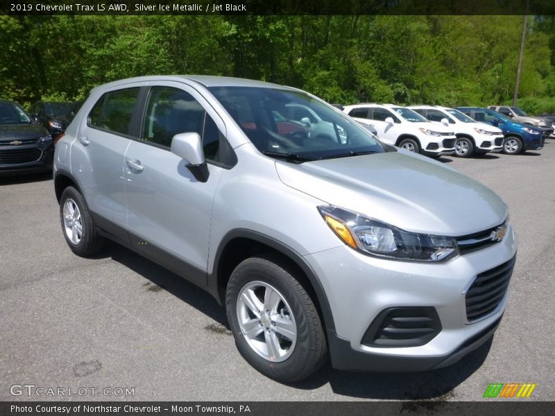 Silver Ice Metallic / Jet Black 2019 Chevrolet Trax LS AWD