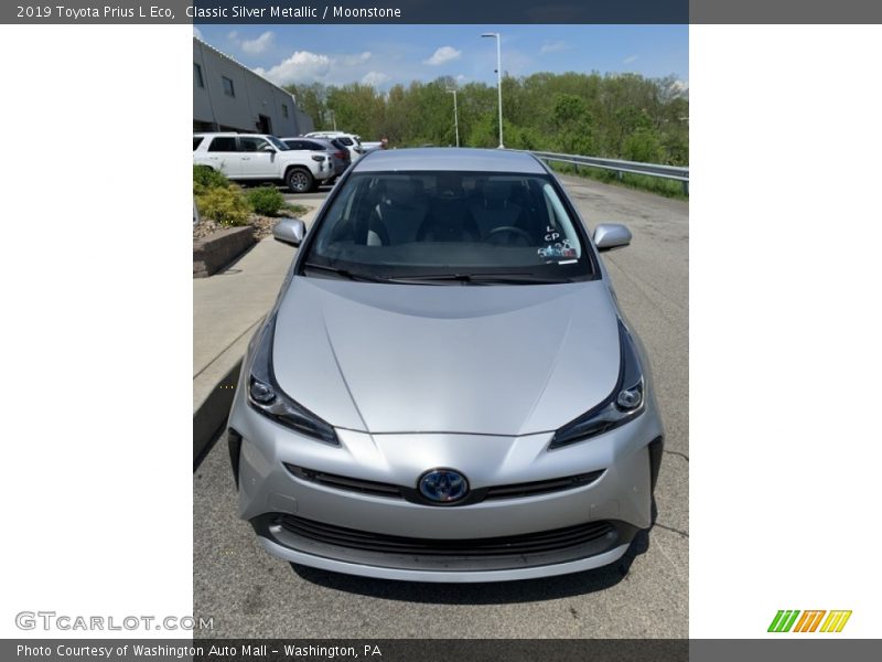 Classic Silver Metallic / Moonstone 2019 Toyota Prius L Eco