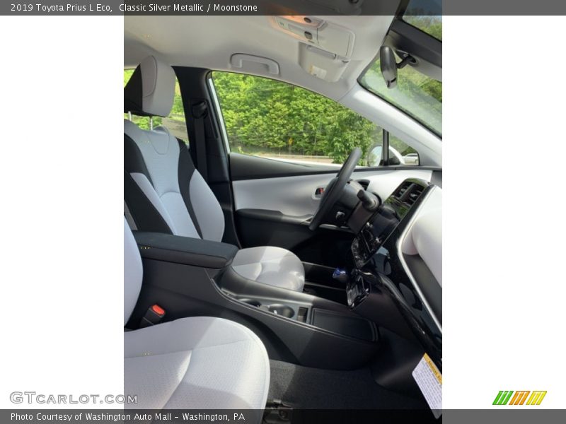Classic Silver Metallic / Moonstone 2019 Toyota Prius L Eco