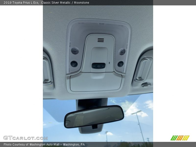 Classic Silver Metallic / Moonstone 2019 Toyota Prius L Eco