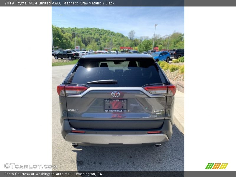 Magnetic Gray Metallic / Black 2019 Toyota RAV4 Limited AWD