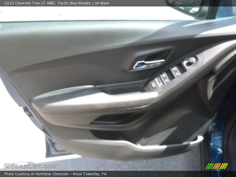 Pacific Blue Metallic / Jet Black 2019 Chevrolet Trax LT AWD