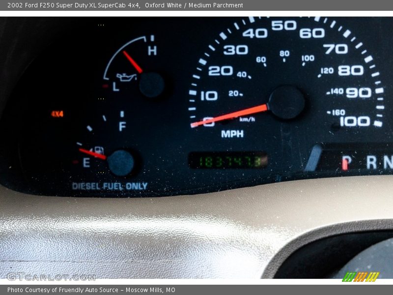 Oxford White / Medium Parchment 2002 Ford F250 Super Duty XL SuperCab 4x4