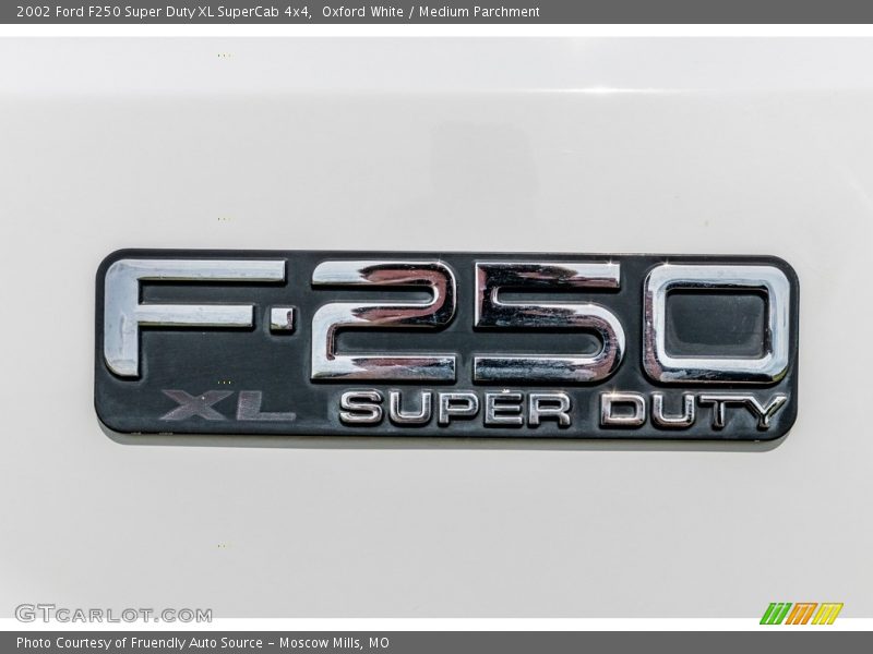 Oxford White / Medium Parchment 2002 Ford F250 Super Duty XL SuperCab 4x4