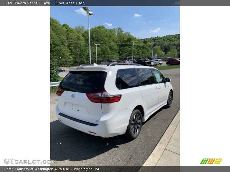 Super White / Ash 2020 Toyota Sienna LE AWD