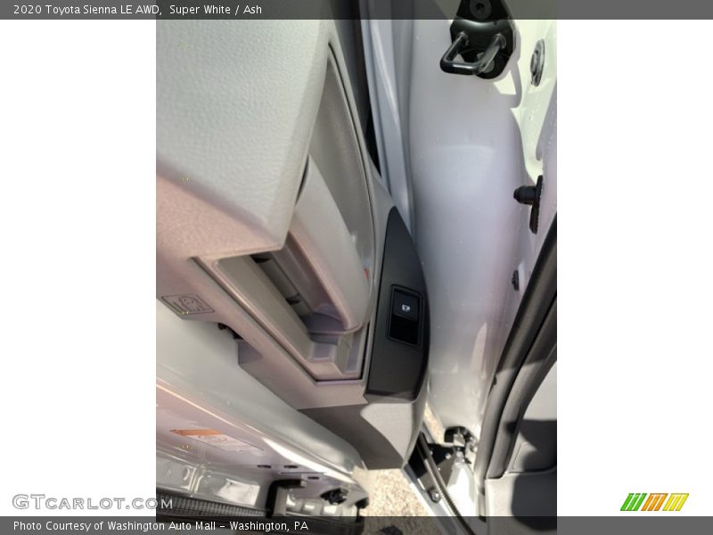 Super White / Ash 2020 Toyota Sienna LE AWD