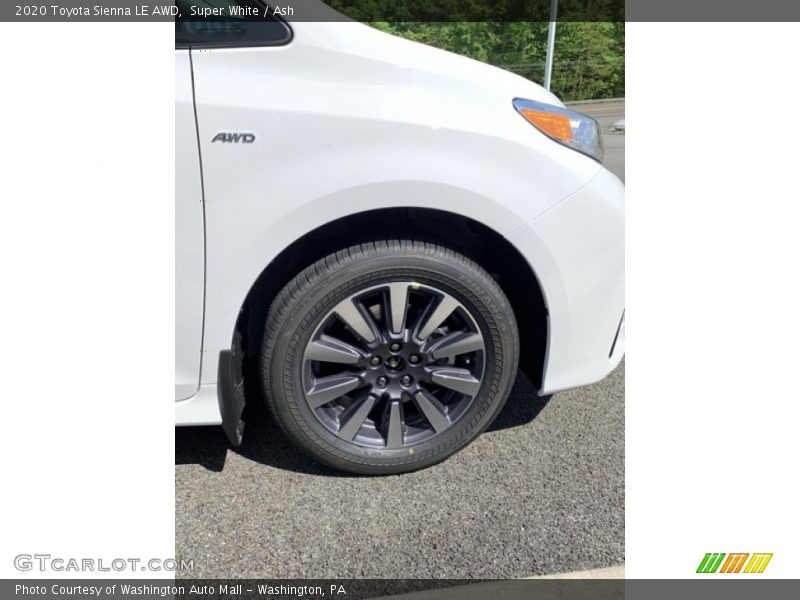 Super White / Ash 2020 Toyota Sienna LE AWD