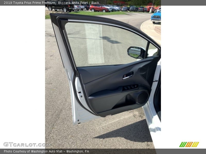 Blizzard White Pearl / Black 2019 Toyota Prius Prime Premium