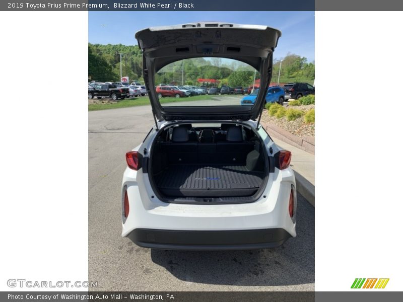 Blizzard White Pearl / Black 2019 Toyota Prius Prime Premium