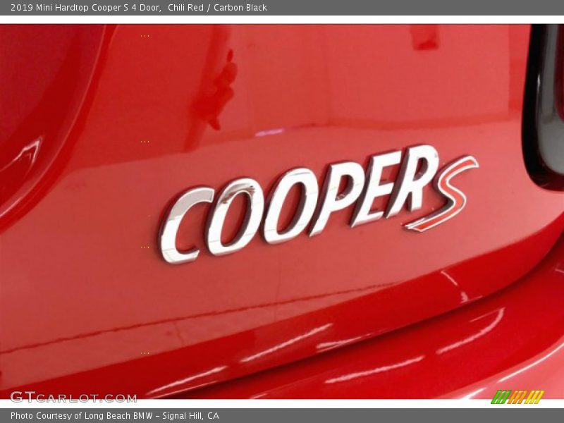Chili Red / Carbon Black 2019 Mini Hardtop Cooper S 4 Door