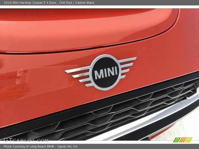Chili Red / Carbon Black 2019 Mini Hardtop Cooper S 4 Door