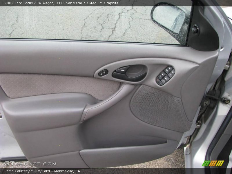 CD Silver Metallic / Medium Graphite 2003 Ford Focus ZTW Wagon