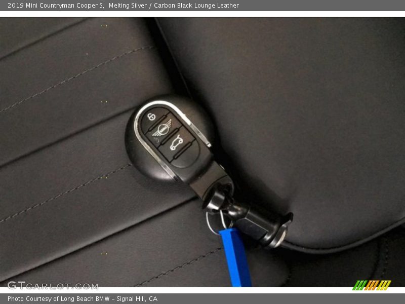 Melting Silver / Carbon Black Lounge Leather 2019 Mini Countryman Cooper S