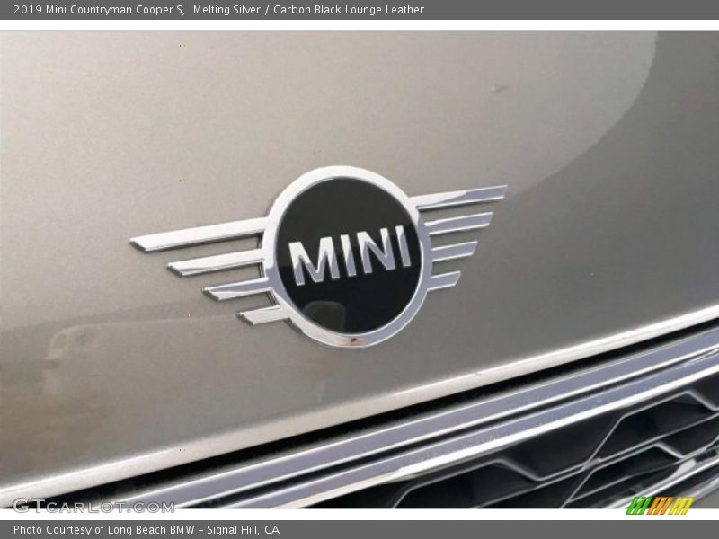 Melting Silver / Carbon Black Lounge Leather 2019 Mini Countryman Cooper S