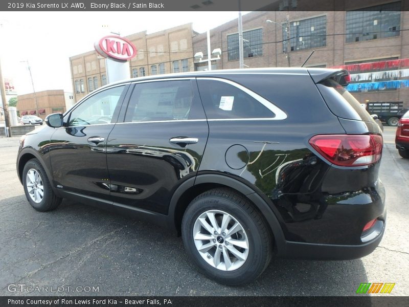 Ebony Black / Satin Black 2019 Kia Sorento LX AWD