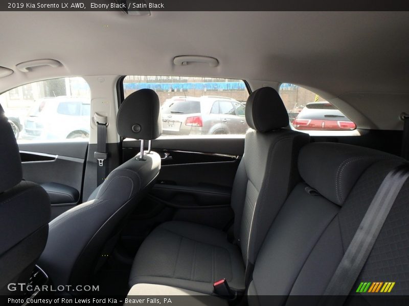 Ebony Black / Satin Black 2019 Kia Sorento LX AWD
