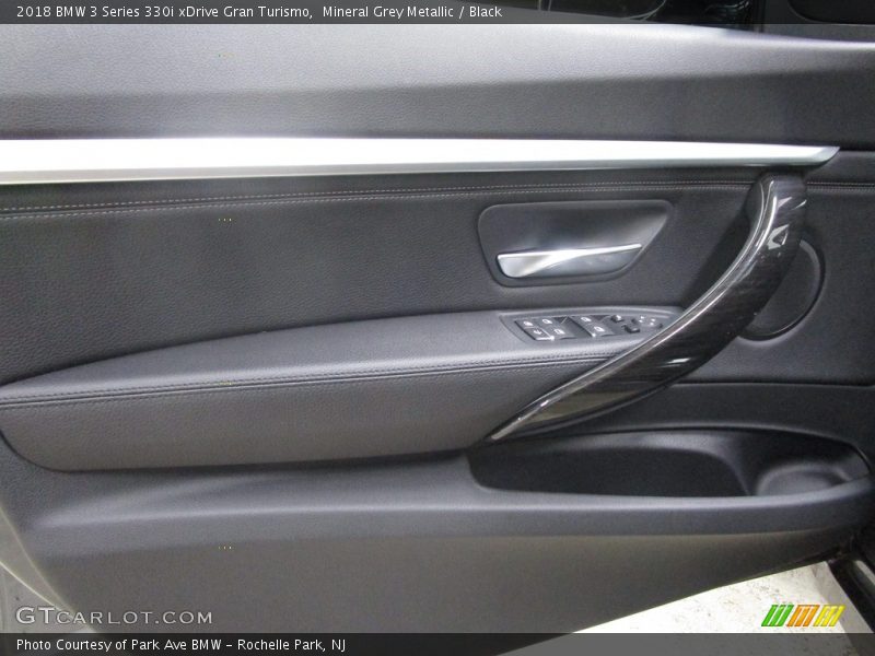 Mineral Grey Metallic / Black 2018 BMW 3 Series 330i xDrive Gran Turismo