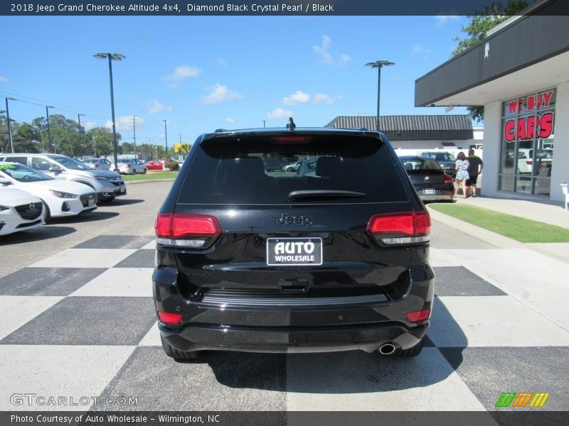 Diamond Black Crystal Pearl / Black 2018 Jeep Grand Cherokee Altitude 4x4