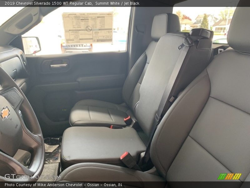 Summit White / Jet Black 2019 Chevrolet Silverado 1500 WT Regular Cab