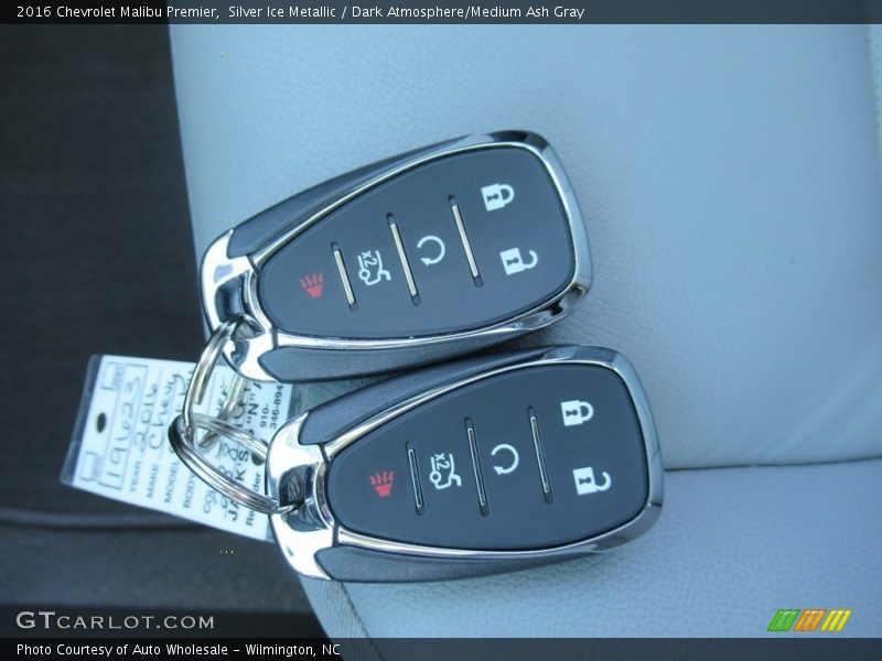 Silver Ice Metallic / Dark Atmosphere/Medium Ash Gray 2016 Chevrolet Malibu Premier