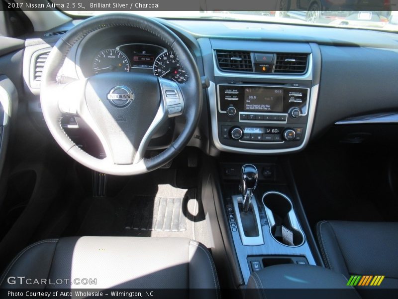 Brilliant Silver / Charcoal 2017 Nissan Altima 2.5 SL